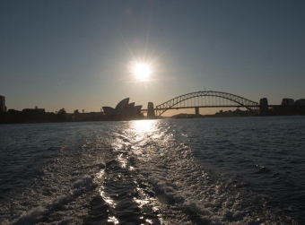 Tour through Syndey Harbour